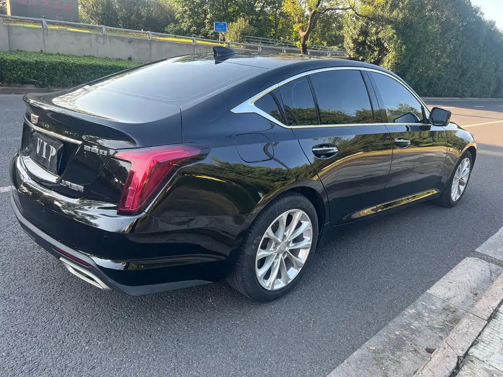 Cadillac CT5 — фото 3