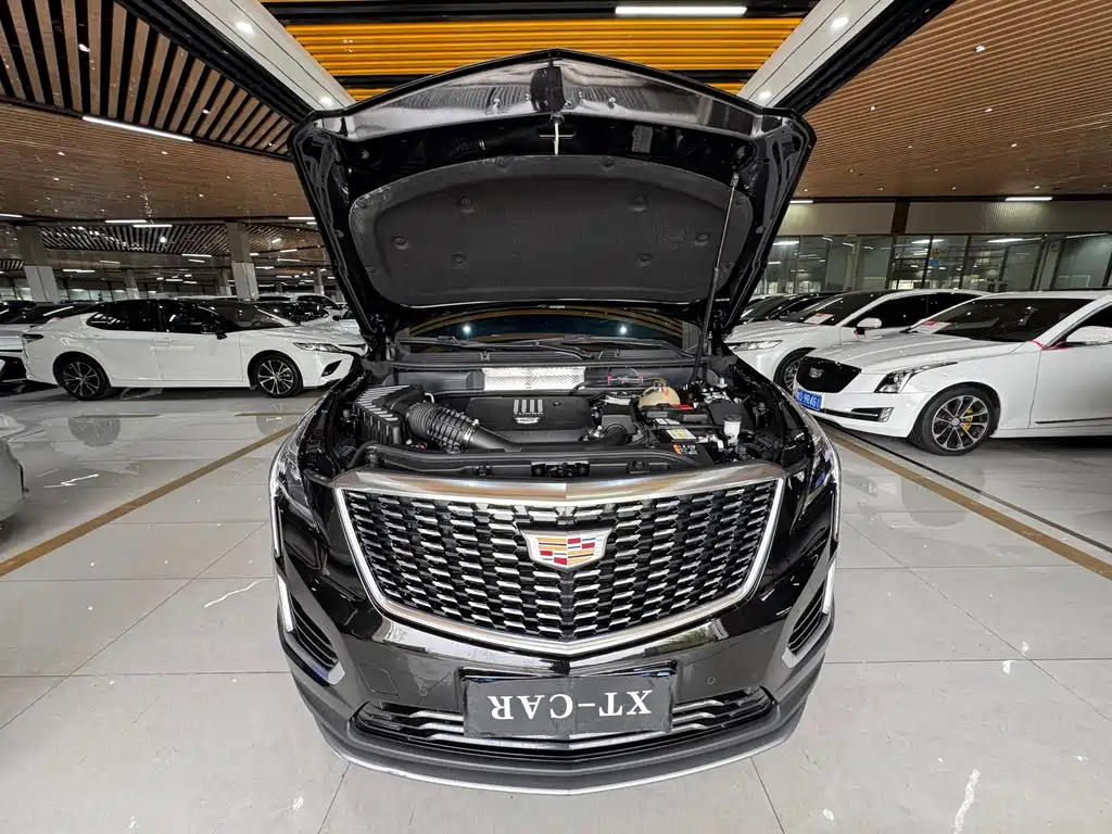 Cadillac XT5 — фото 33