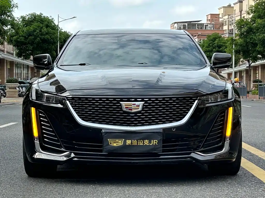 Cadillac CT5 — фото 2