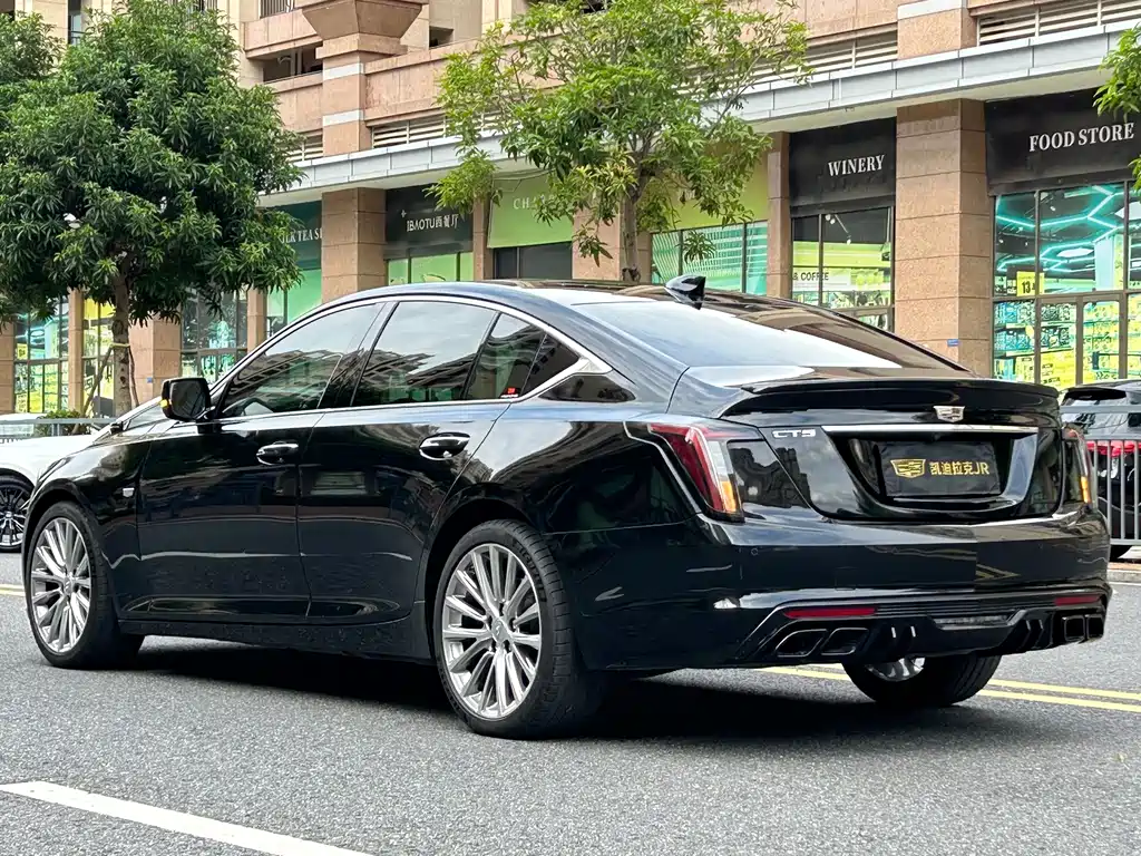 Cadillac CT5 — фото 6
