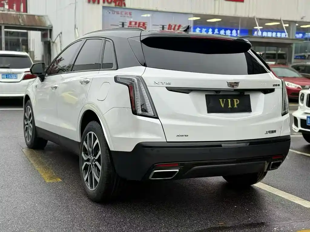 Cadillac XT5 — фото 6