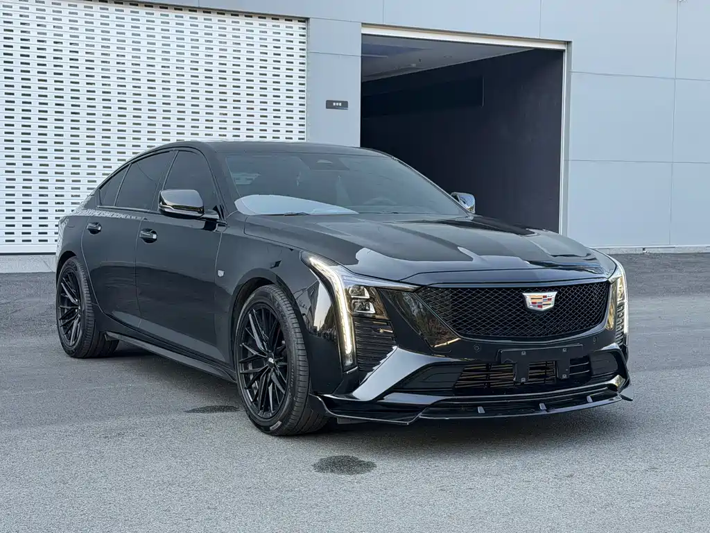 Cadillac CT5 — фото 3
