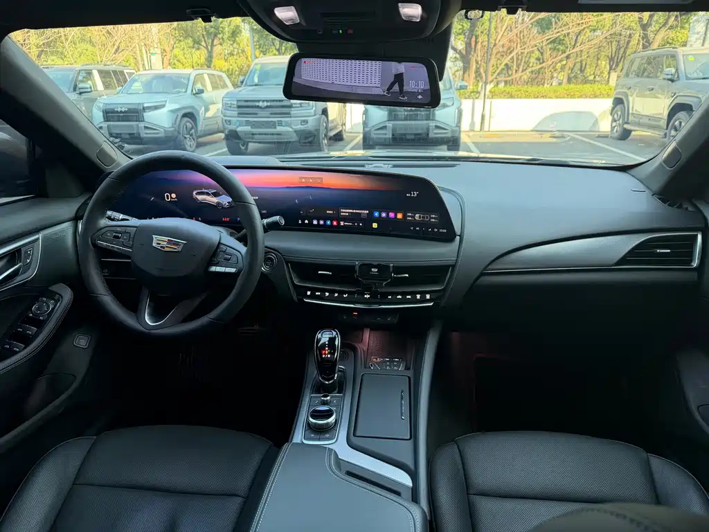 Cadillac CT5 — фото 5