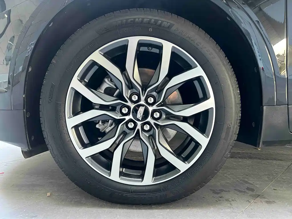 Cadillac XT5 — фото 3
