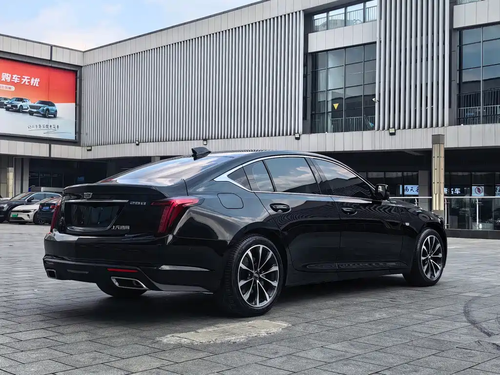 Cadillac CT5 — фото 4