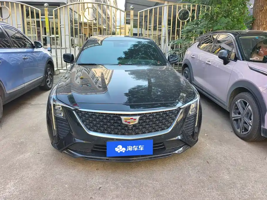 Cadillac CT5 — фото 2