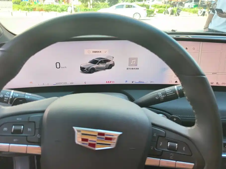 Cadillac CT5 — фото 14