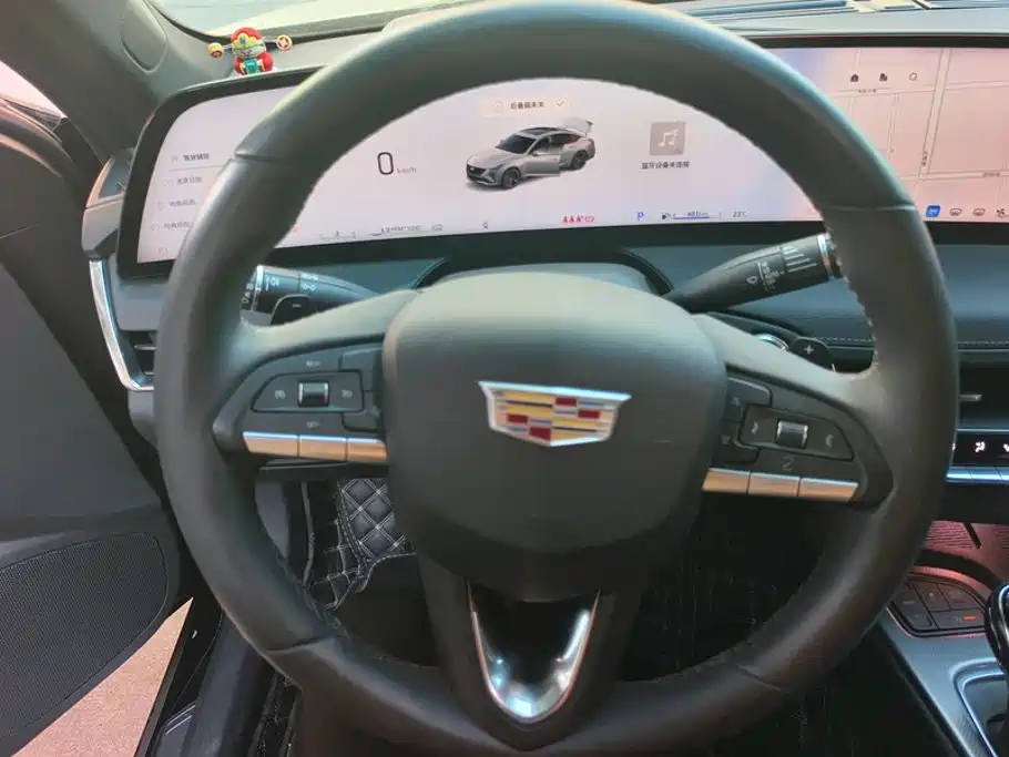 Cadillac CT5 — фото 15