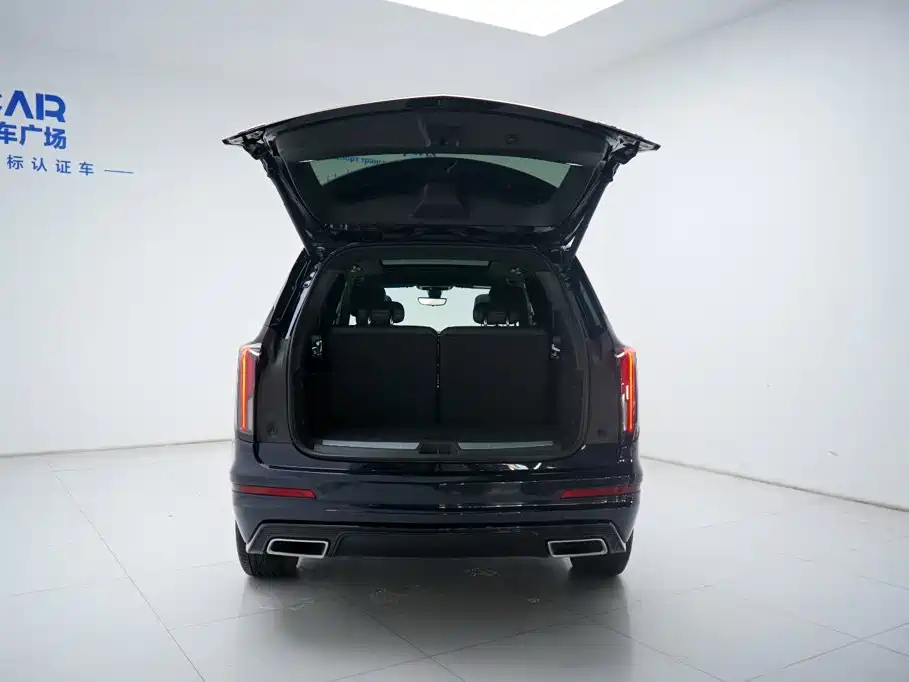 Cadillac XT6 — фото 10