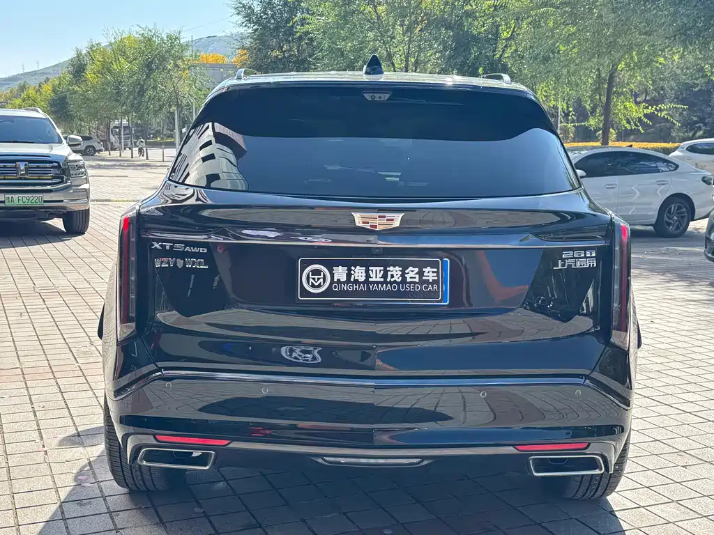 Cadillac XT5 — фото 11