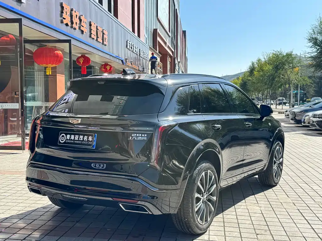 Cadillac XT5 — фото 10