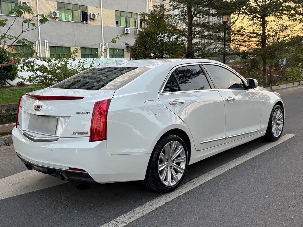 Cadillac ATS-L — фото 7