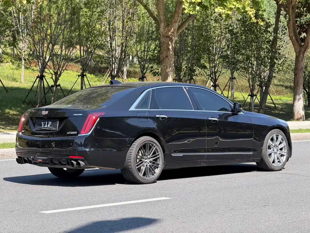 Cadillac CT6 Plug-in — фото 4