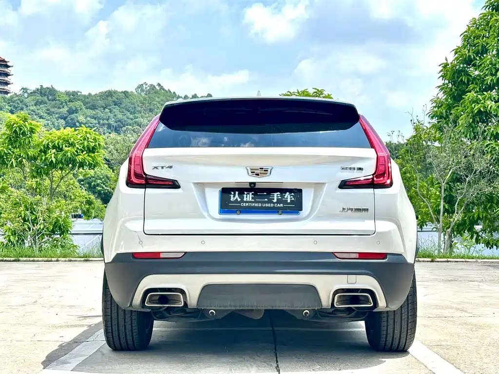 Cadillac XT4 — фото 7