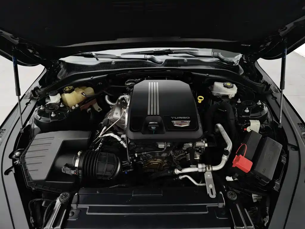 Cadillac CT4 — фото 6