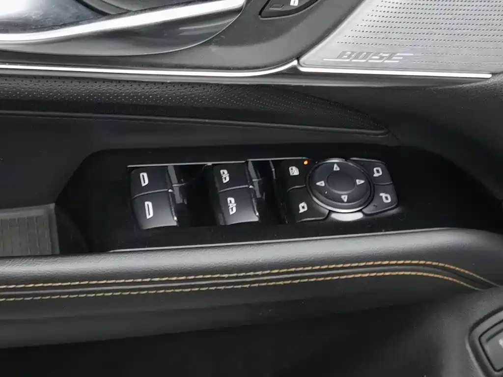 Cadillac CT4 — фото 9