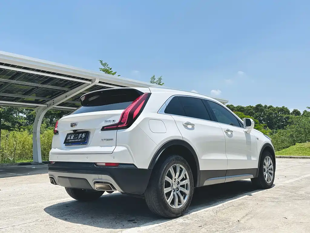 Cadillac XT4 — фото 5