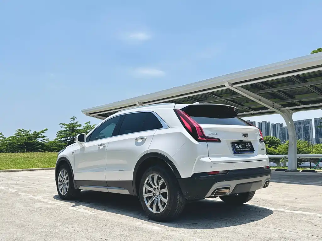 Cadillac XT4 — фото 7
