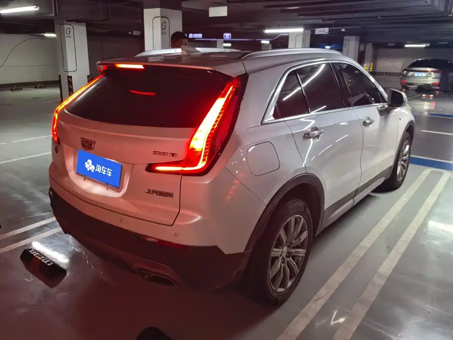 Cadillac XT4 — фото 3
