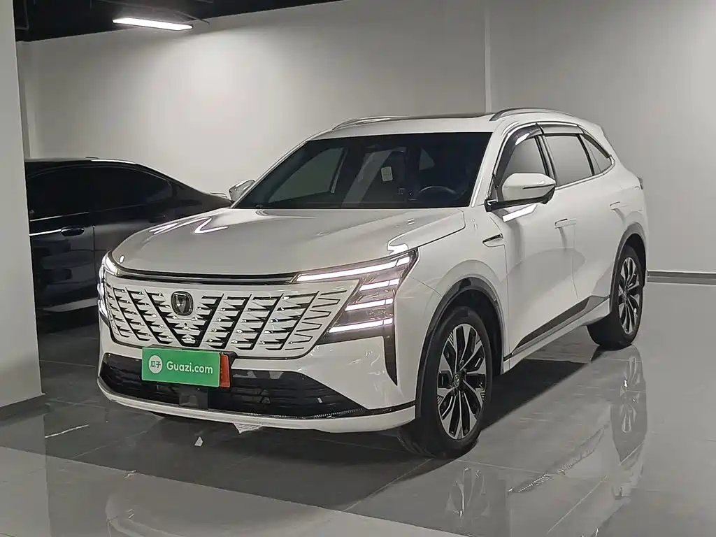 Changan CS75 PLUS — фото 2