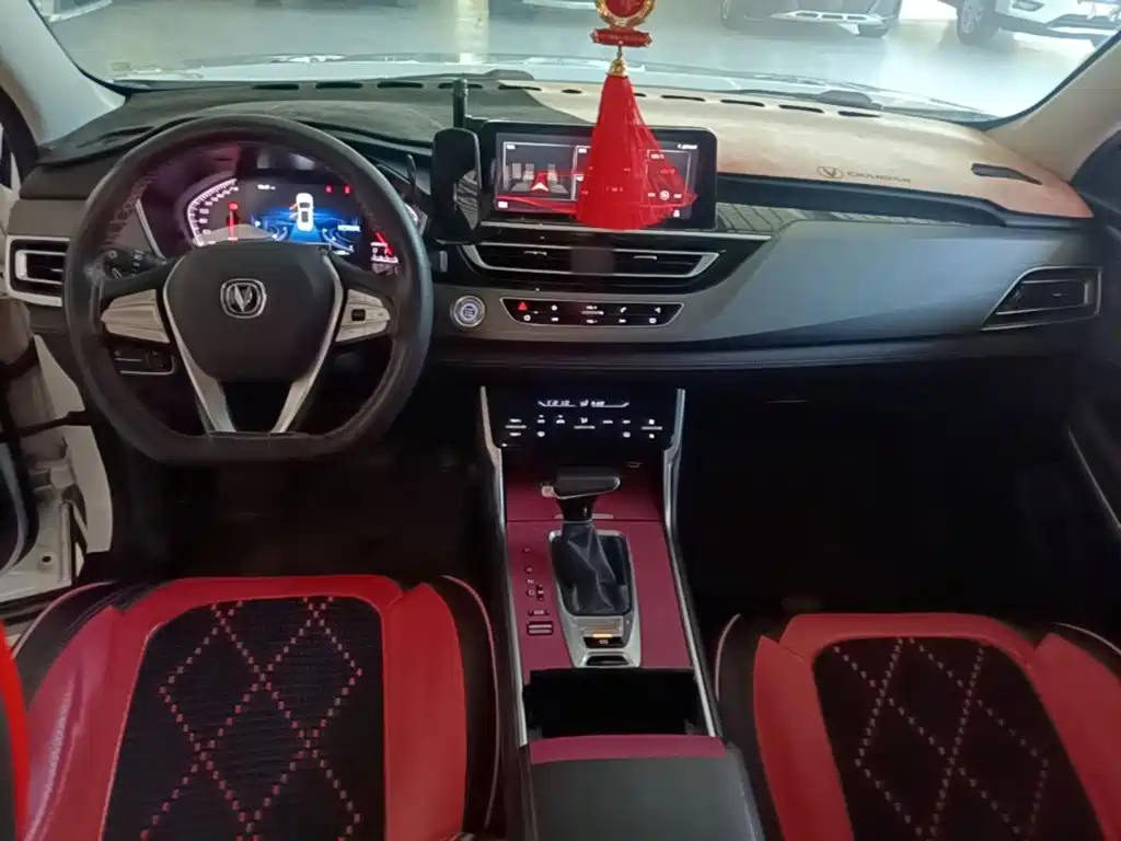 Changan CS75 — фото 10