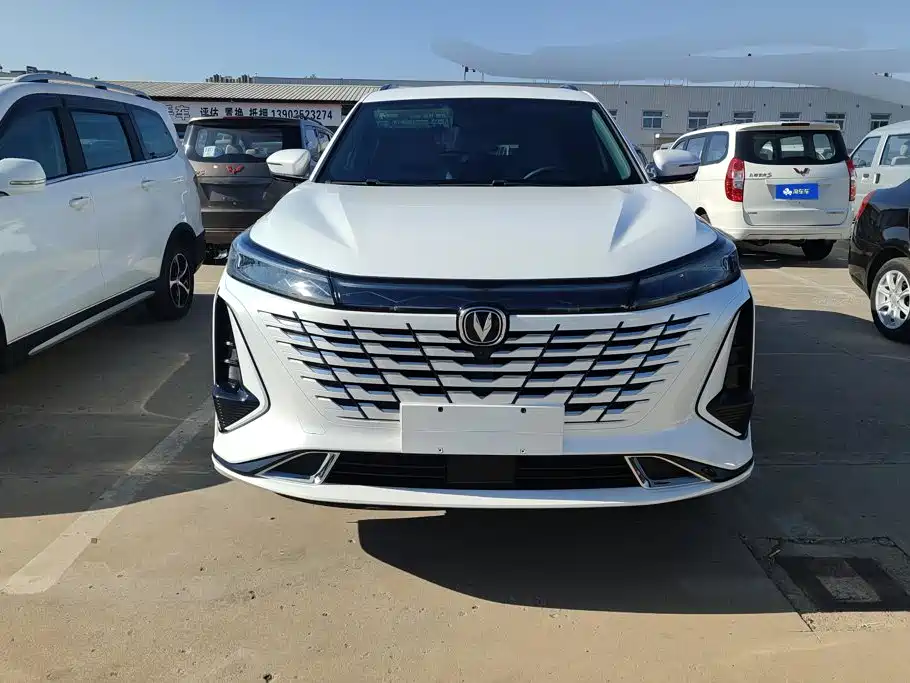 Changan CS75 PLUS — фото 2