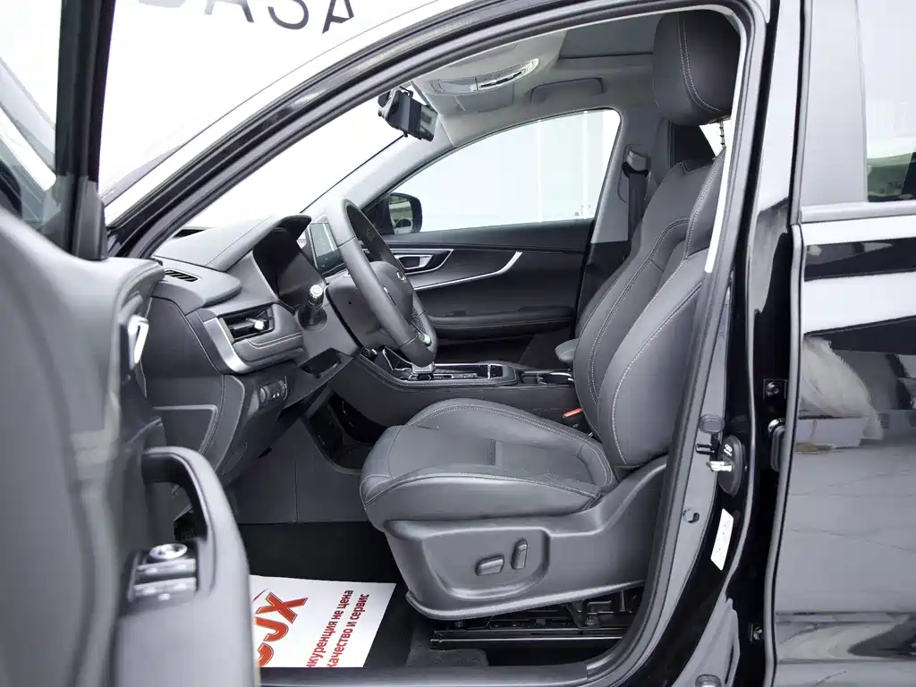 Chery Tiggo 8 — фото 7