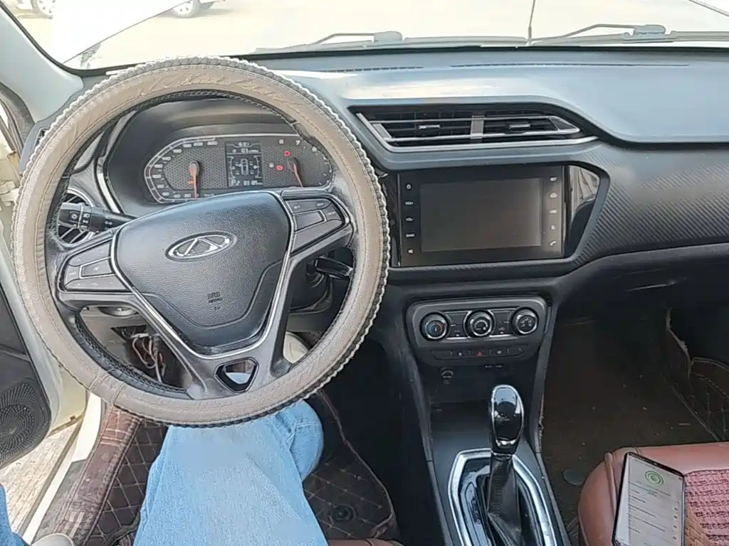 Chery Tiggo 3x — фото 10