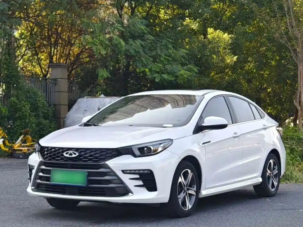 Chery Arrizo 5 PLUS — фото 2