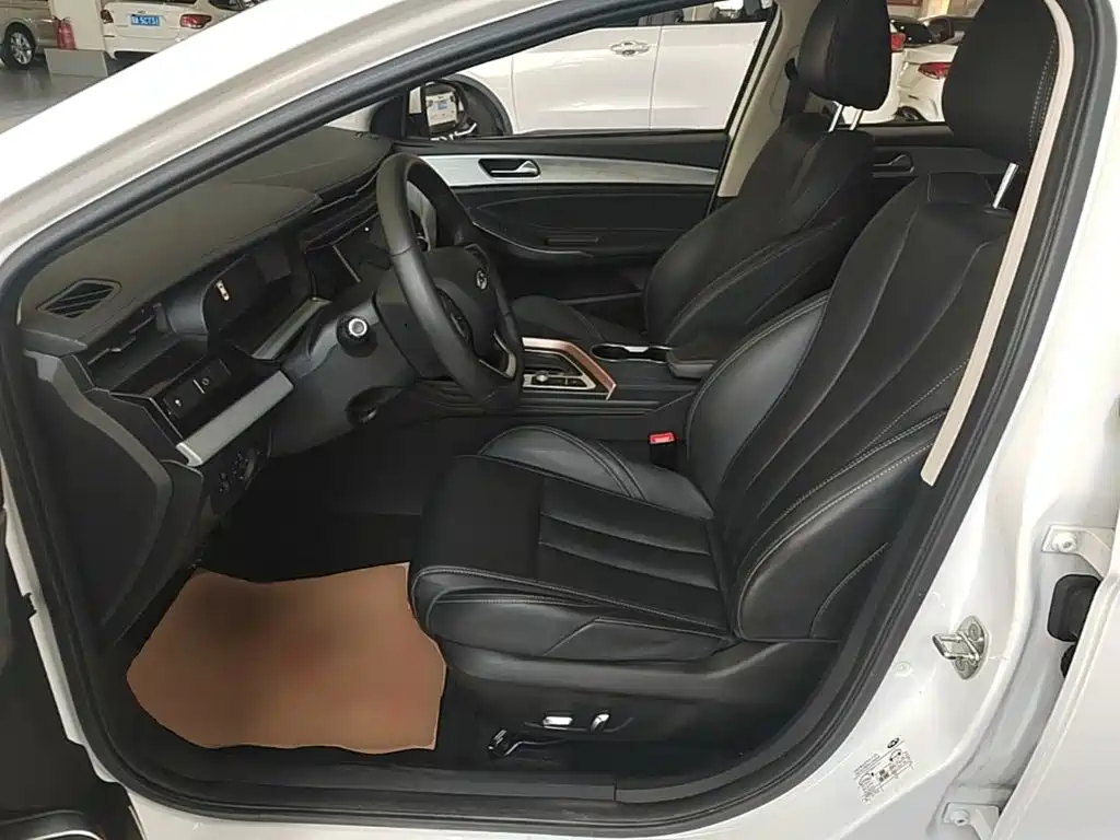 Chery Arrizo 5 PLUS — фото 15