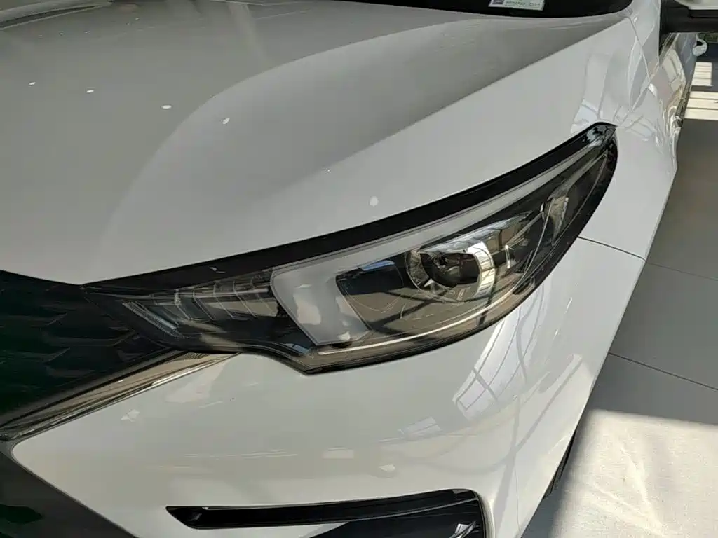 Chery Arrizo 5 PLUS — фото 24