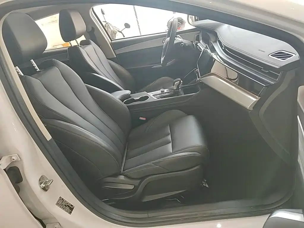 Chery Arrizo 5 PLUS — фото 25
