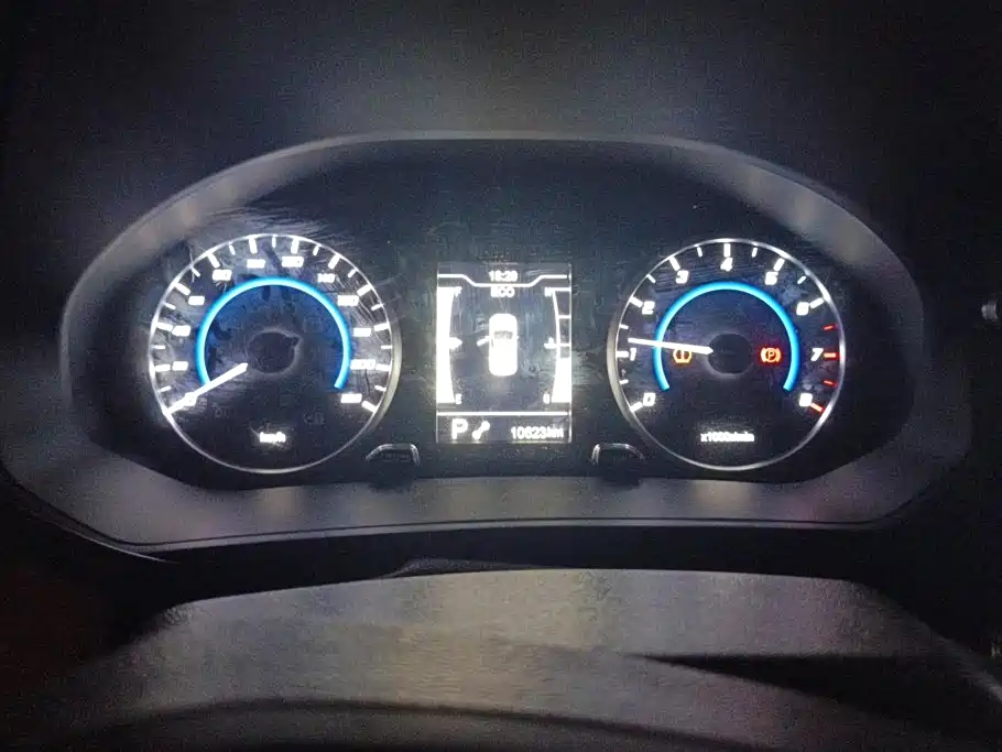 Chery Tiggo 3x — фото 14