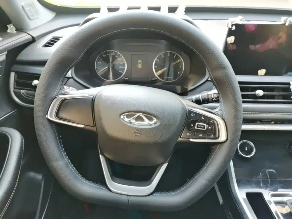 Chery Tiggo 8 — фото 11