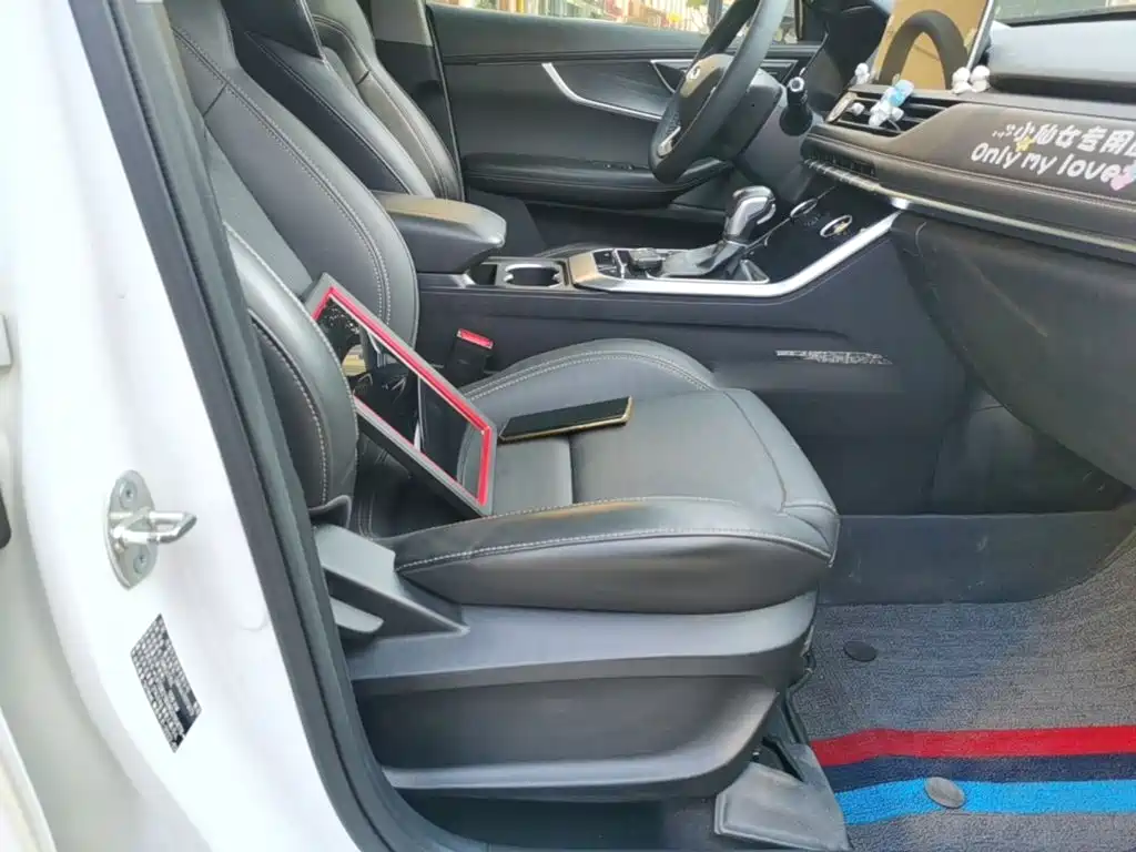 Chery Tiggo 8 — фото 25