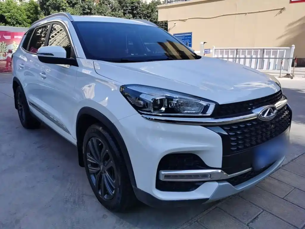 Chery Tiggo 8 — фото 4