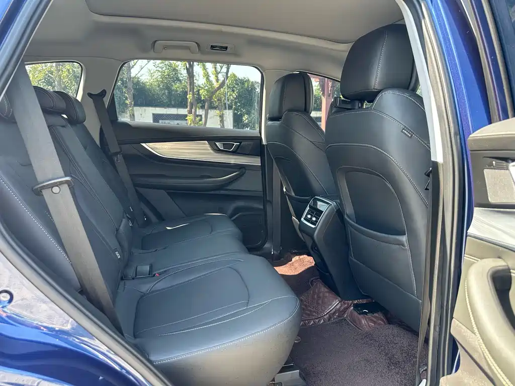 Chery Tiggo 8 PLUS — фото 9