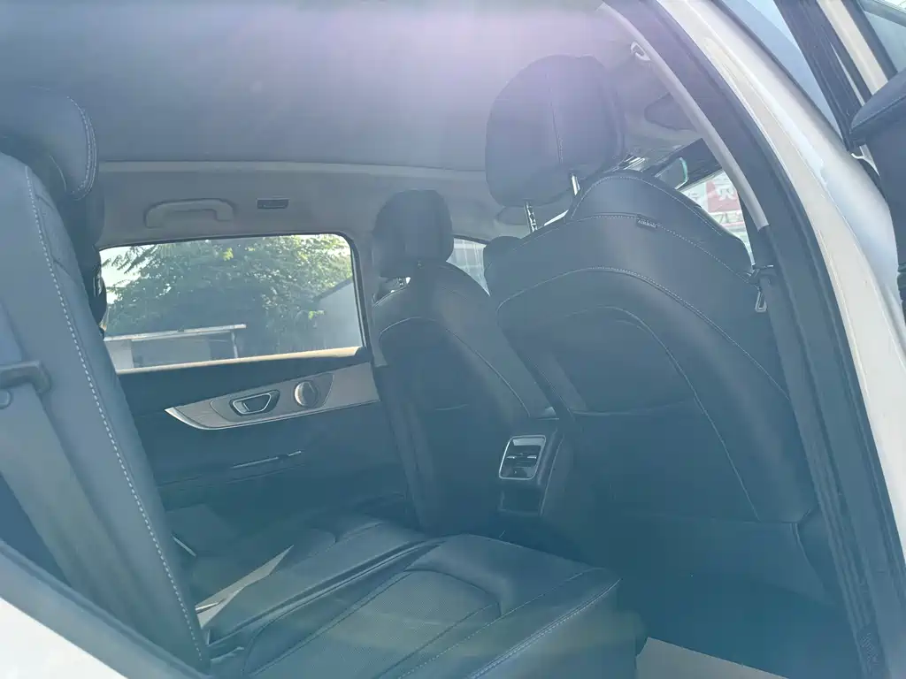 Chery Tiggo 8 PRO — фото 10