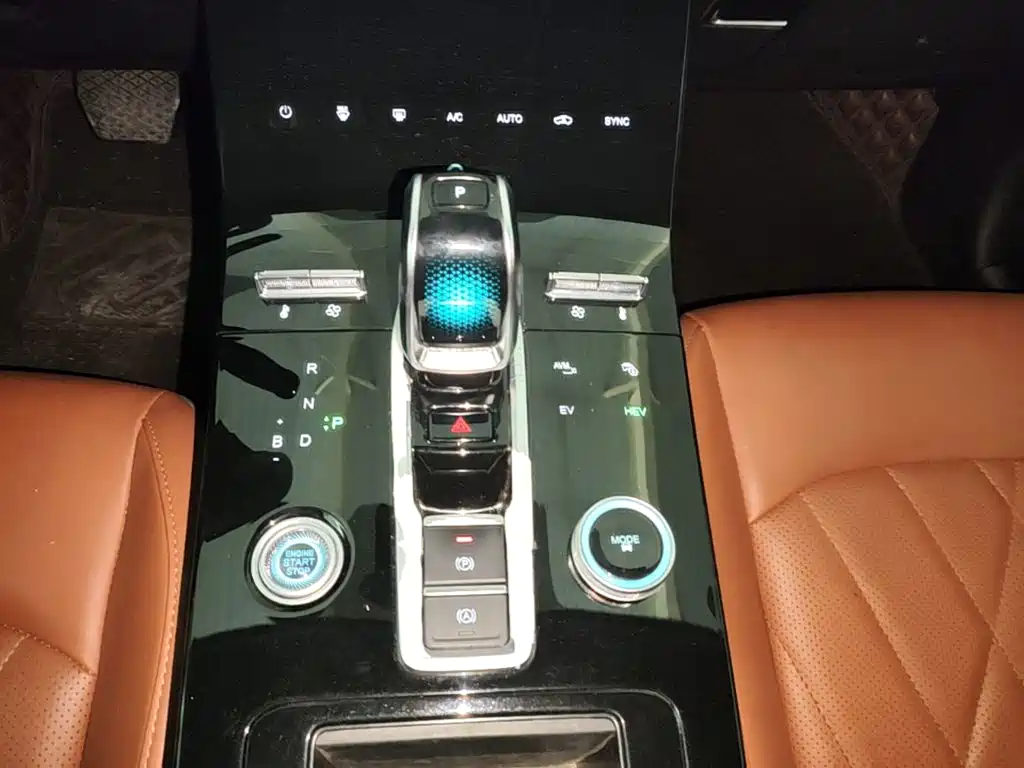 Chery Tiggo 8 PLUS Kunpeng e+ — фото 14