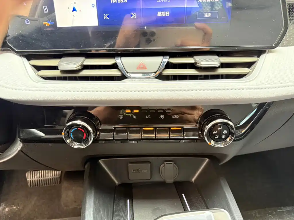 Chevrolet Monza — фото 14