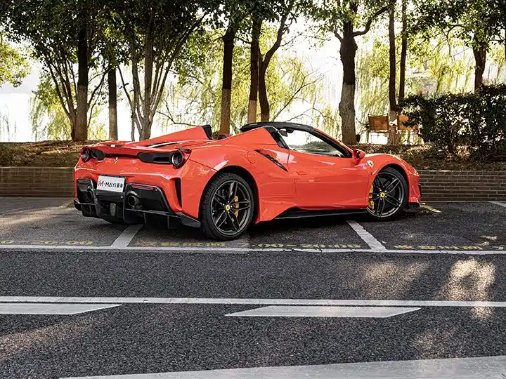 Ferrari 488 — фото 8