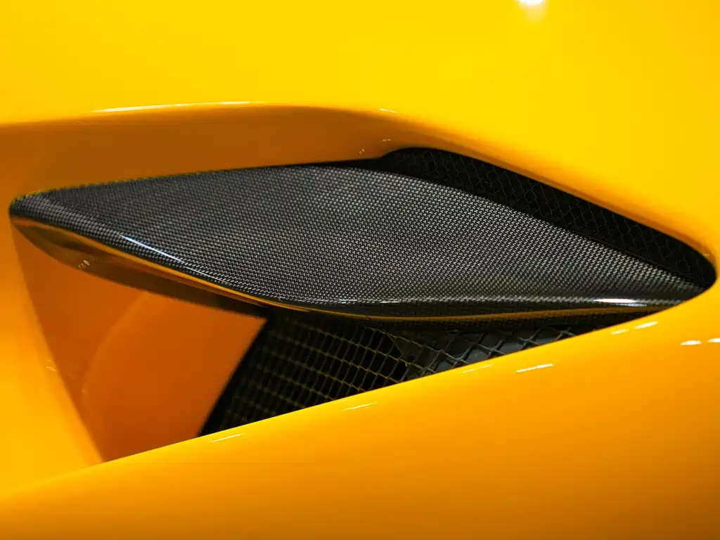 Ferrari F8 — фото 6
