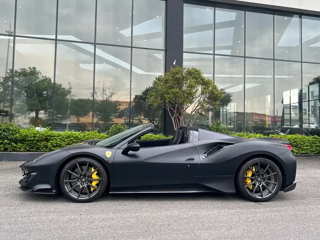 Ferrari 488 — фото 3