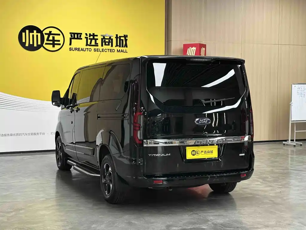 Ford Tourneo — фото 4