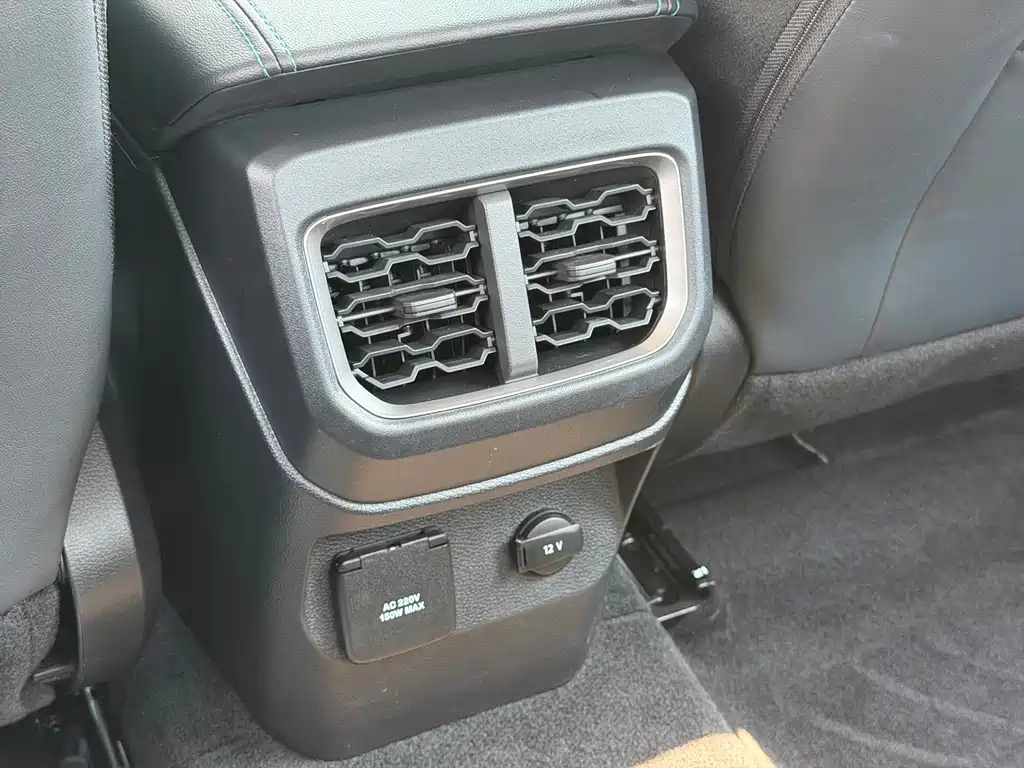 Ford Ranger — фото 13