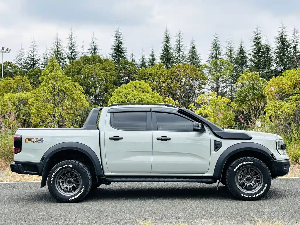 Ford Ranger — фото 7