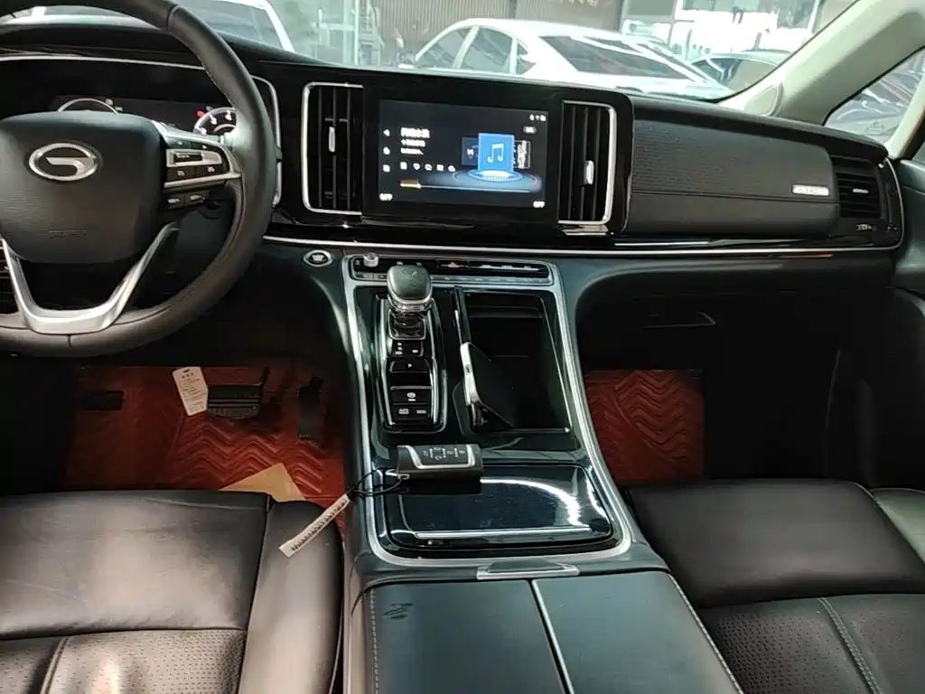 GAC Motor Trumpchi M8 — фото 14
