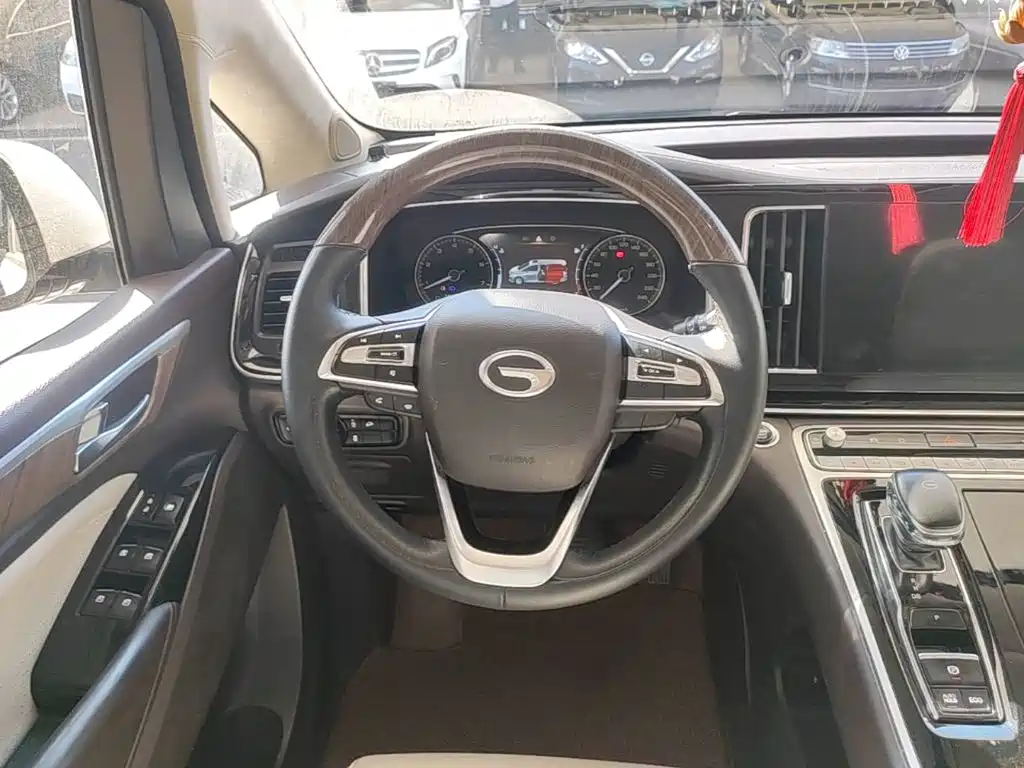 GAC Motor Trumpchi M8 — фото 11