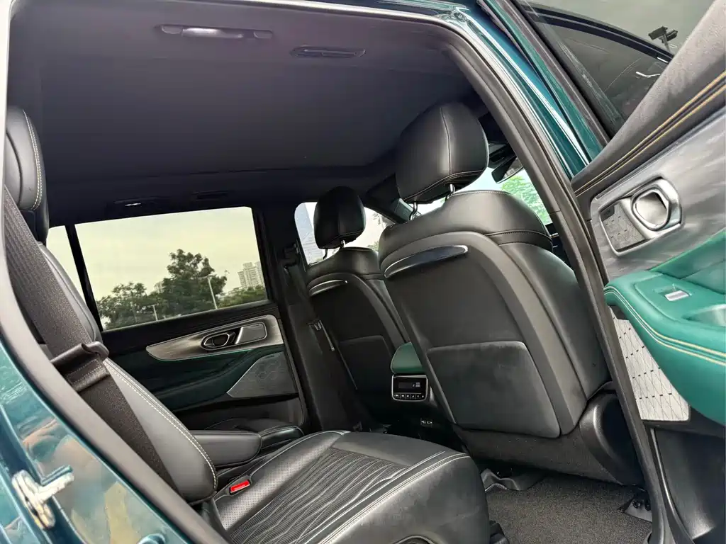 GAC Motor Trumpchi GS8 — фото 17