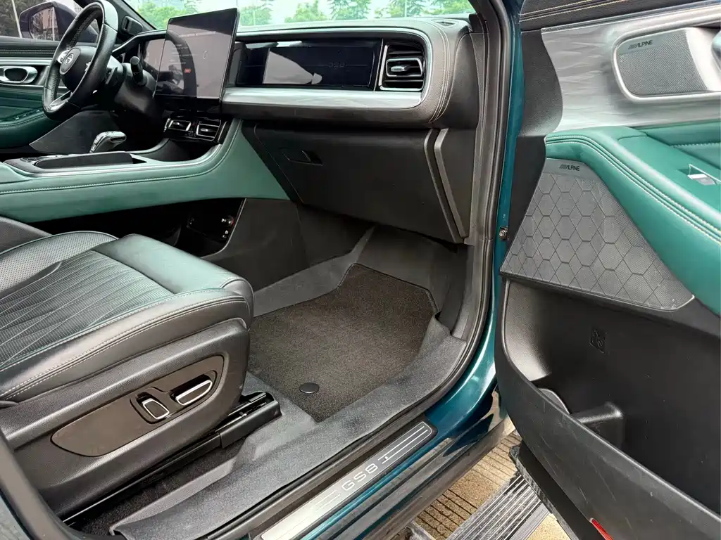 GAC Motor Trumpchi GS8 — фото 18